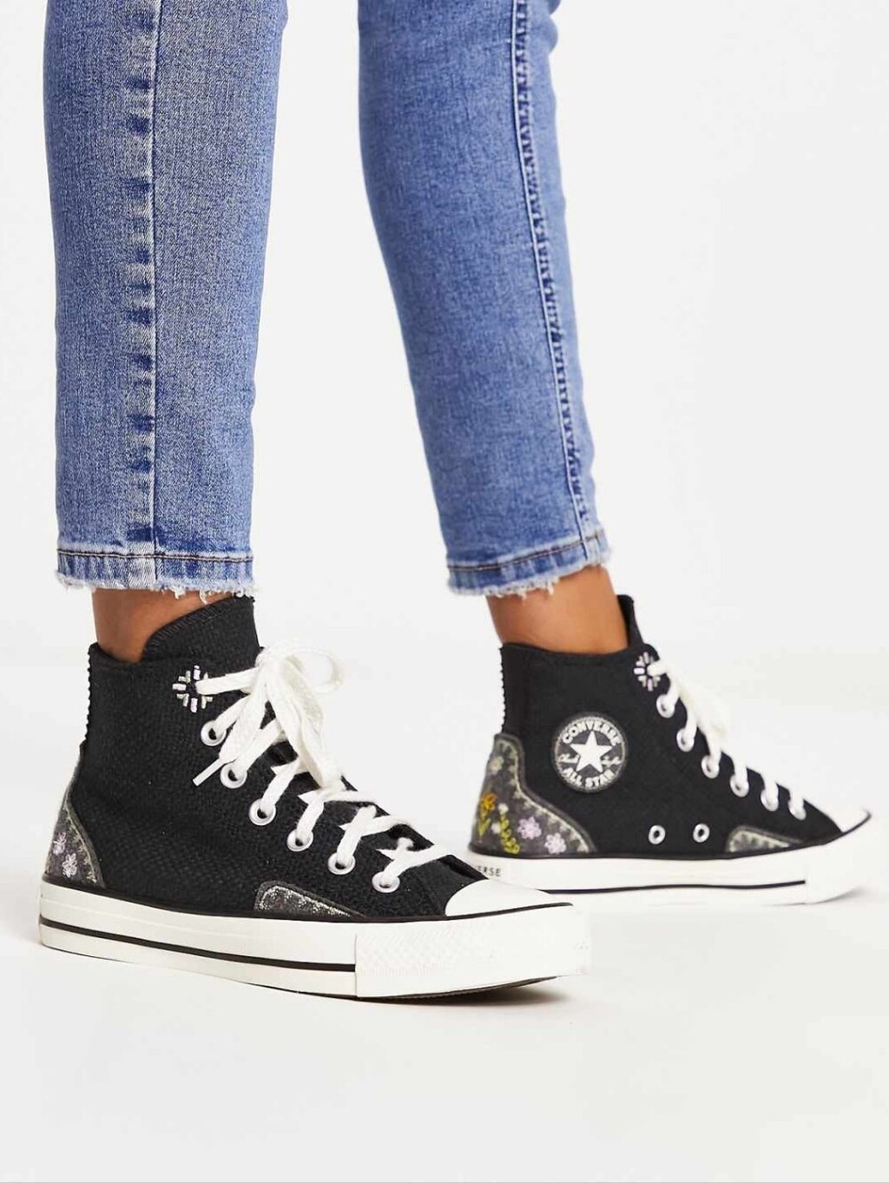Converse Chuck Taylor All Star floral embroidery sneakers in black, Size 9.5